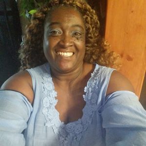 Meet your Posher, Carla