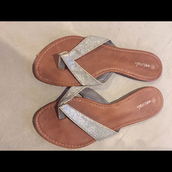 Wet Seal Silver sandals - Picture 2 of 2
