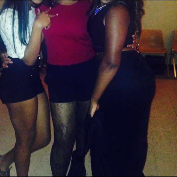 Prom or formal dress👗 - Picture 2 of 5