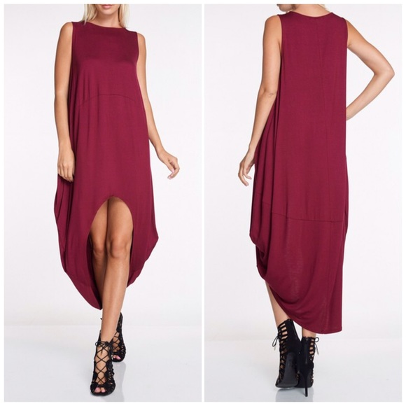 Burgundy Sleeveless Bubble Hem Maxi Dress - Picture 2 of 3