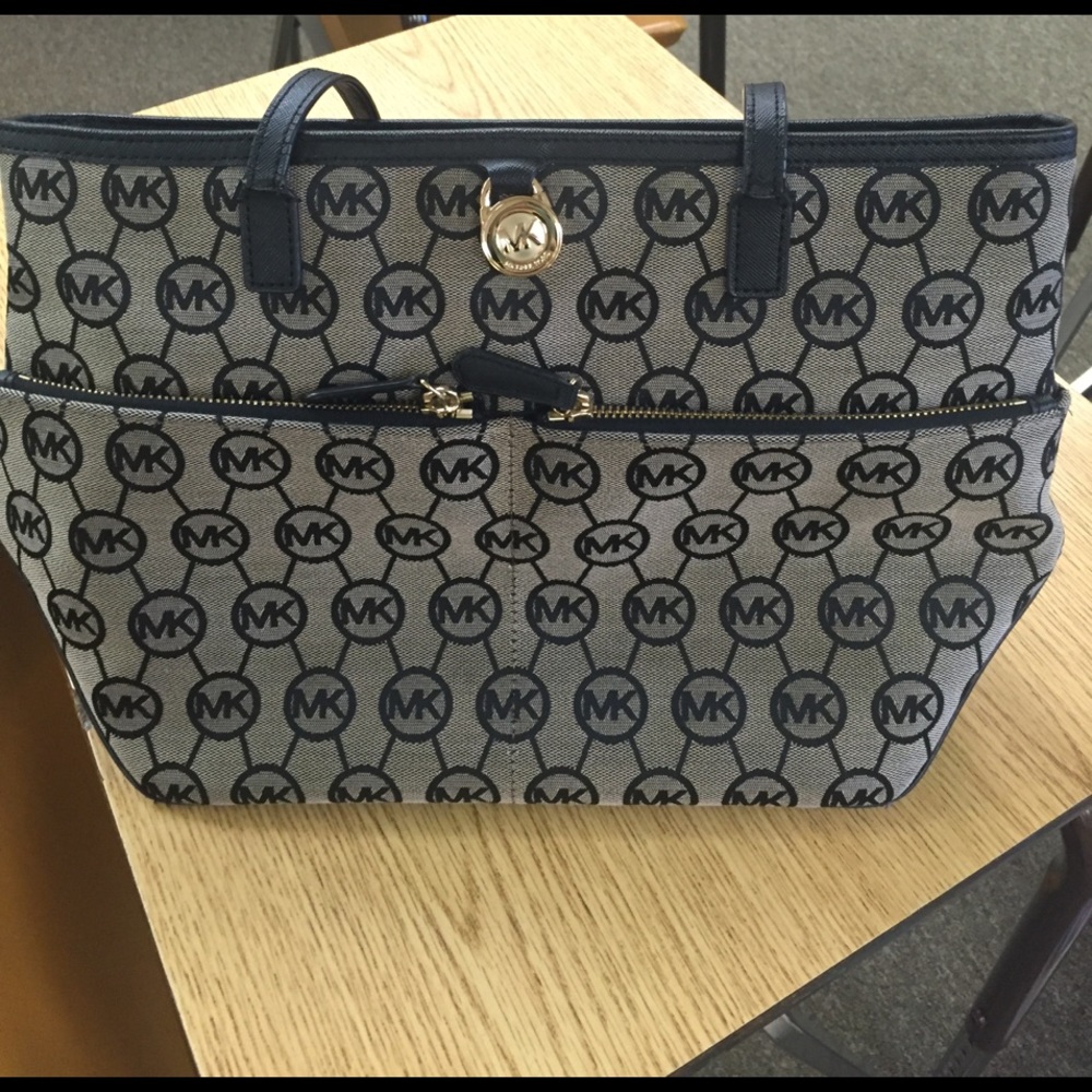 Black Michael Kors purse