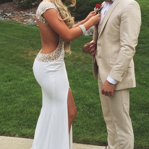 Jovani Dresses & Skirts - Beautiful white Jovani gown