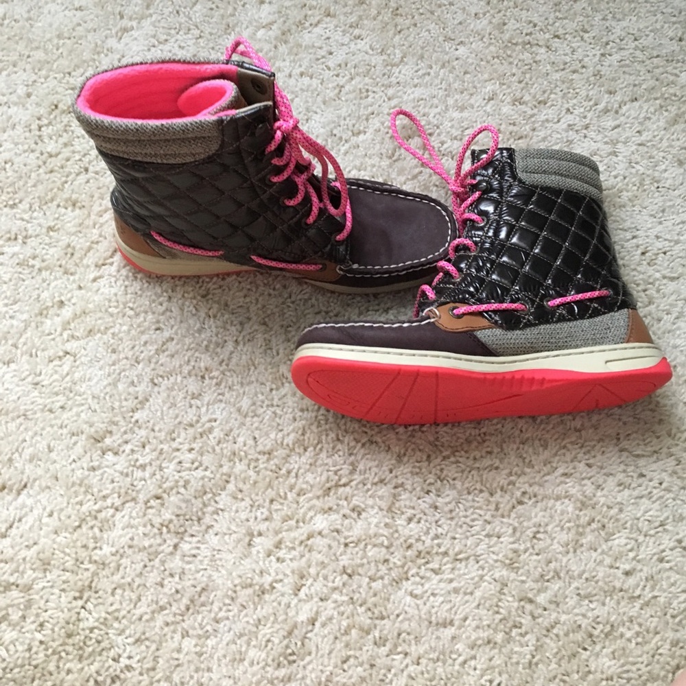 Sperry Boats