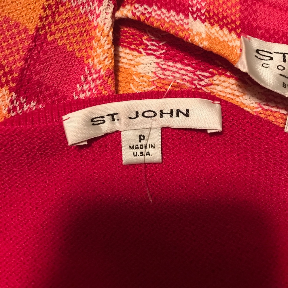 St. John suit - Picture 7 of 7