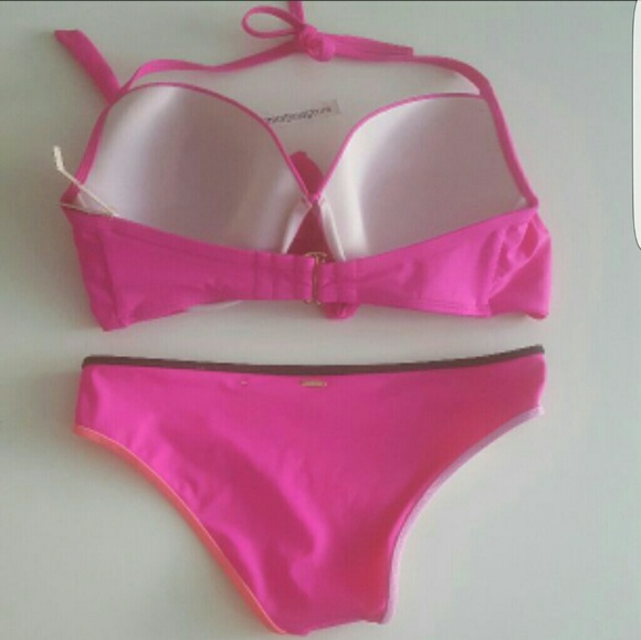 Victoria's Secret THE HALTER WRAP BIKINI BUNDLE