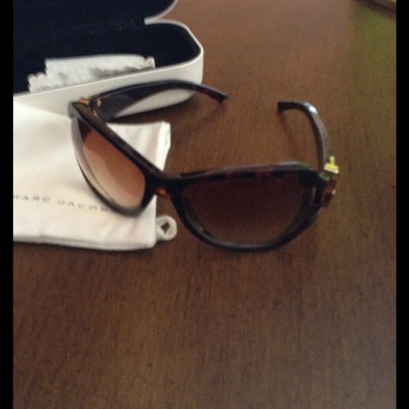 Marc Jacobs Collection Tortoise Sunglasses - Picture 2 of 3