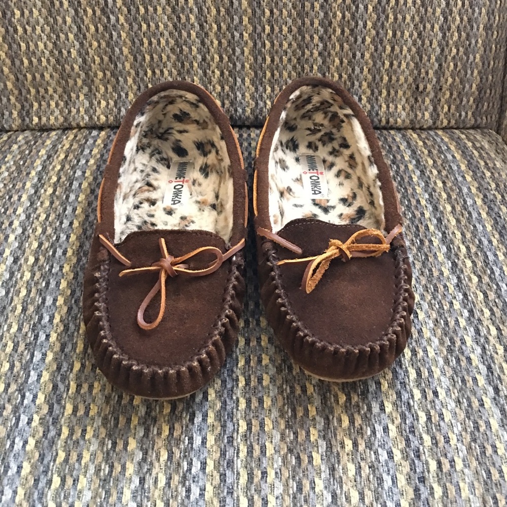 Brown Minnetonka Moccasins. Excellent condition