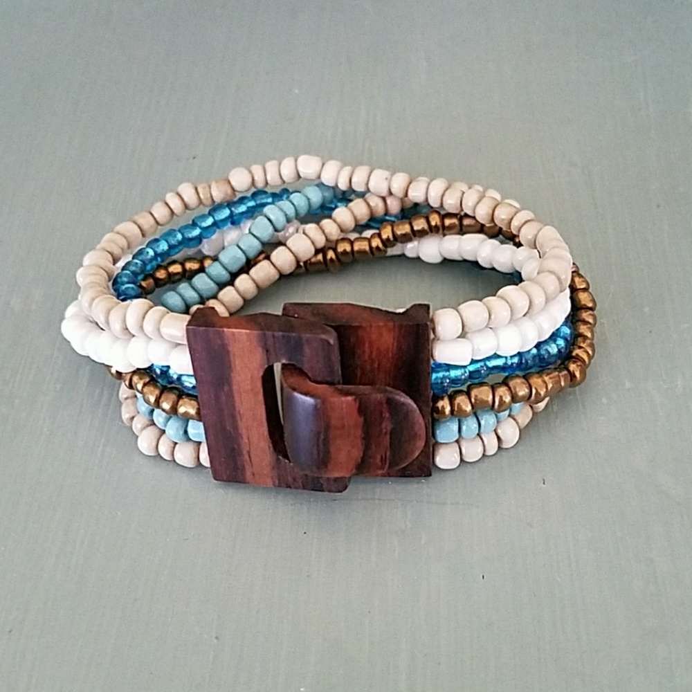 Stretchy tribal bracelet