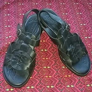 Born Sandals