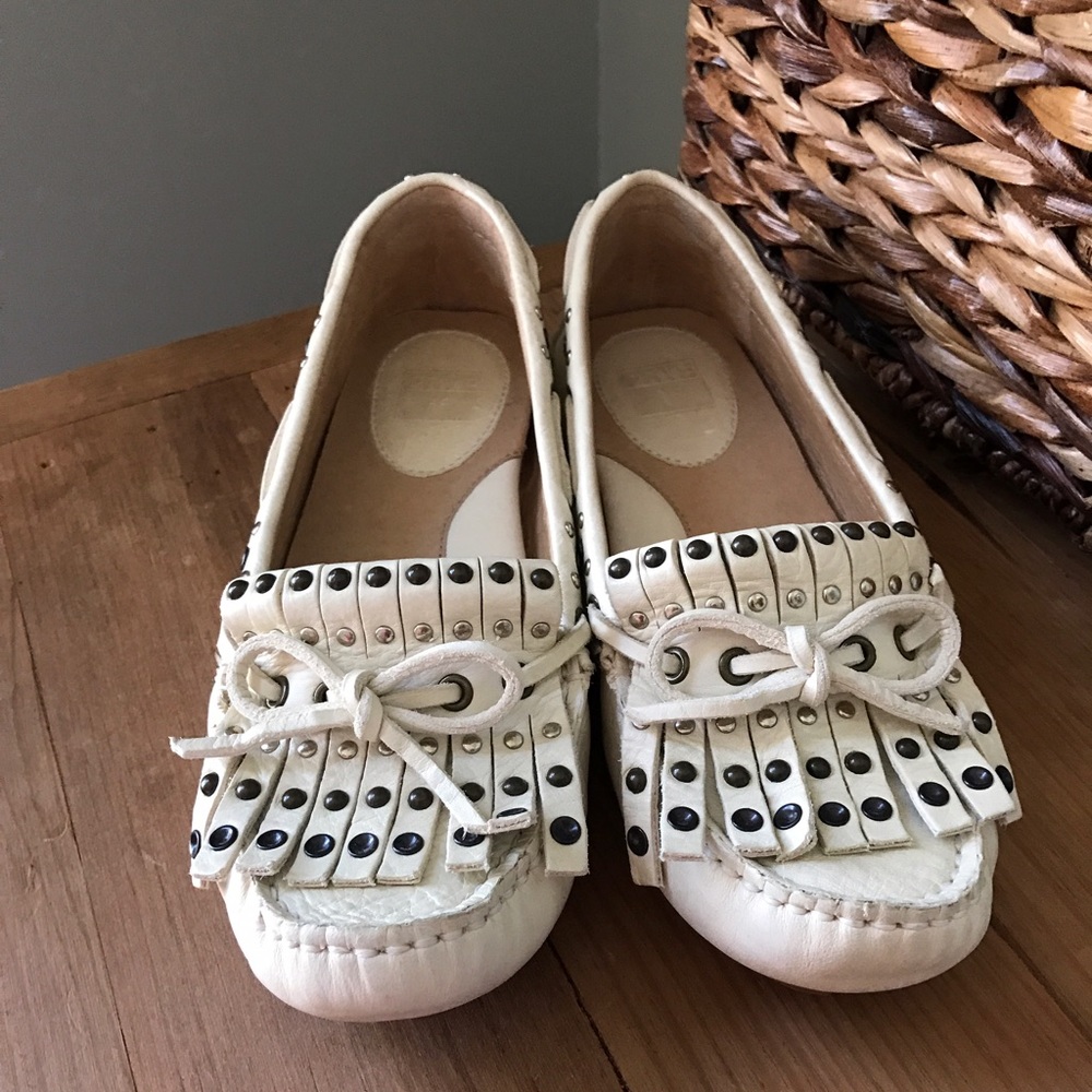FRYE Reagan Cream Studded Kiltie Moccasins