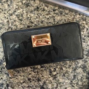 SOLD ON ANOTHER SITE MICHAEL KORS