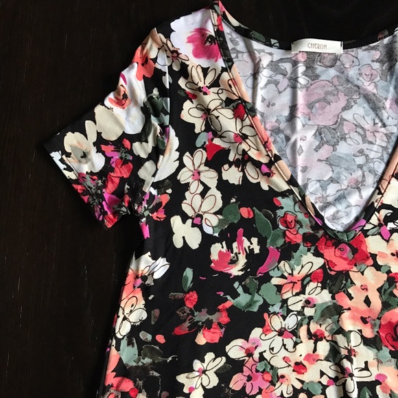 Floral dress - Picture 3 of 3