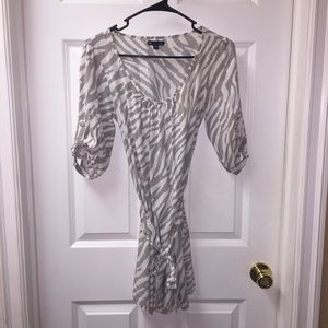 Women's Gap Blouse with Tie around Waist