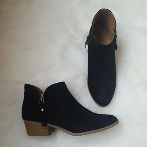 🎉BRAND NEW Just Fab Booties