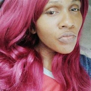 Meet your Posher, Desirea