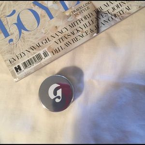 Glossier Stretch in Dark (30)