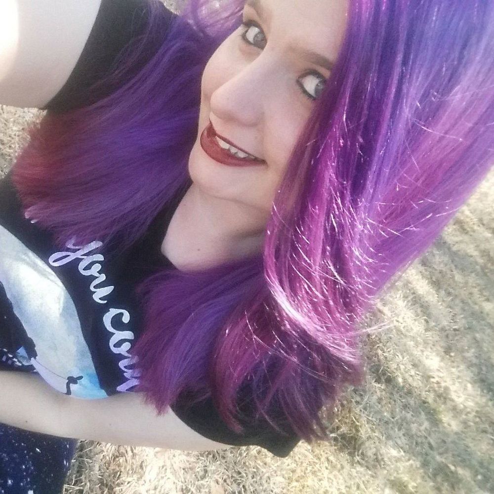 Meet your Posher, Carissa