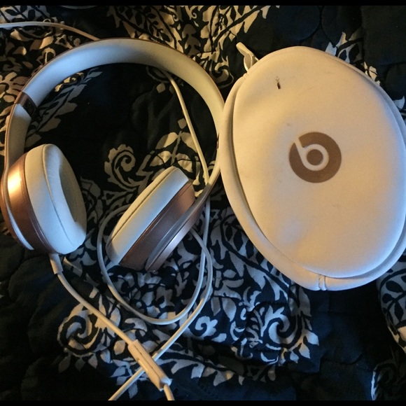 Solo beats brand new - Picture 2 of 2
