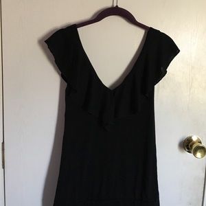 Woman's Ruffle V-Neck Top