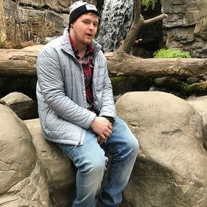 Meet your Posher, Justin