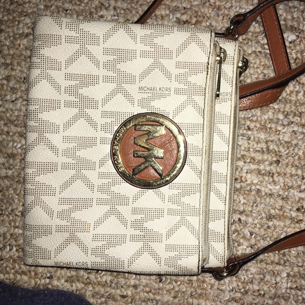 Michael Kors purse