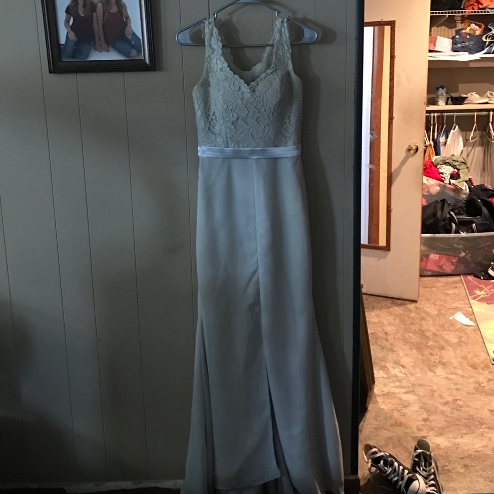 Prom dress (says size 4, fits more like 2/3)