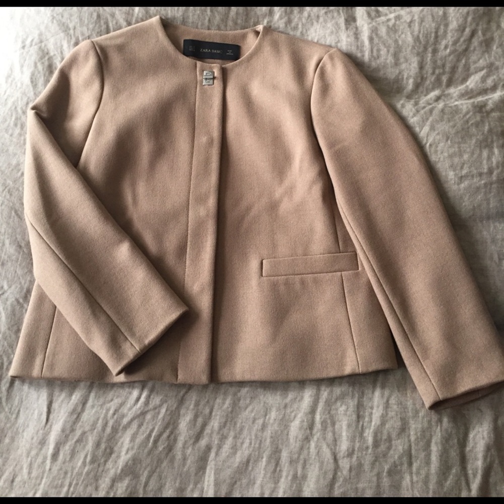 Like new Zara blazer tan - great for work