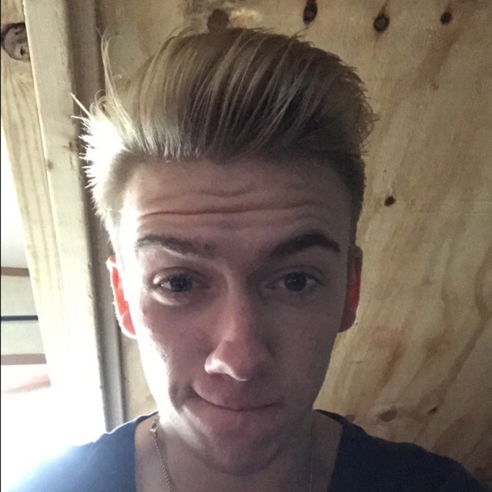 Meet your Posher, Nic