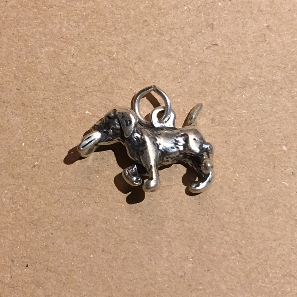 Sterling silver retriever pendant