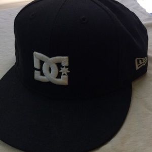 Black DC New Era 7 1/4"