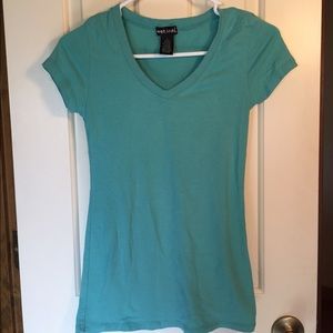 Basic colored tee