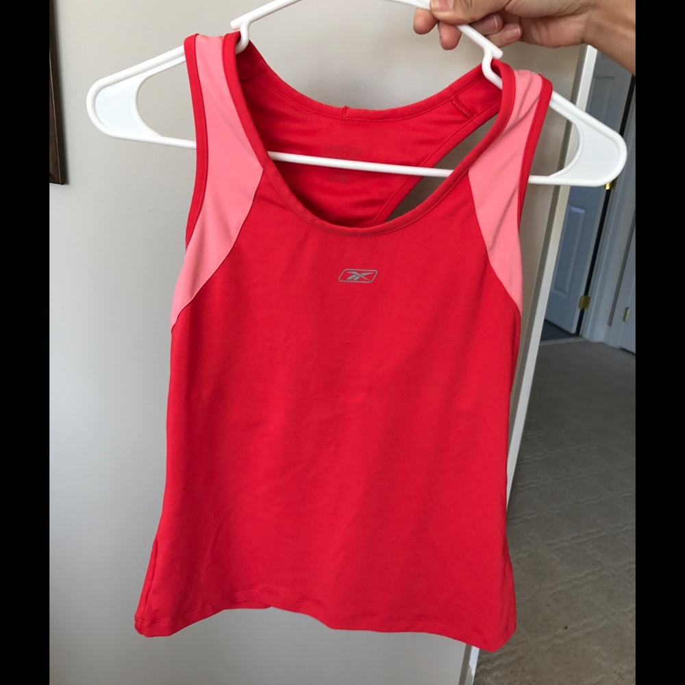 Reebok workout top great condition