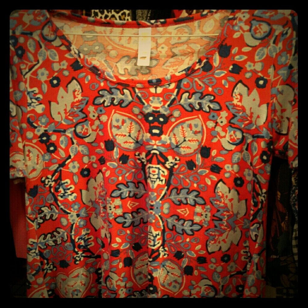 Lula roe perfect tee