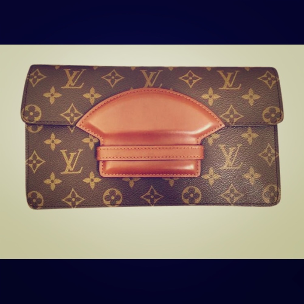 🎀🎀  CHAILLOT POUCHETTE! PRICE FIRM!!!!