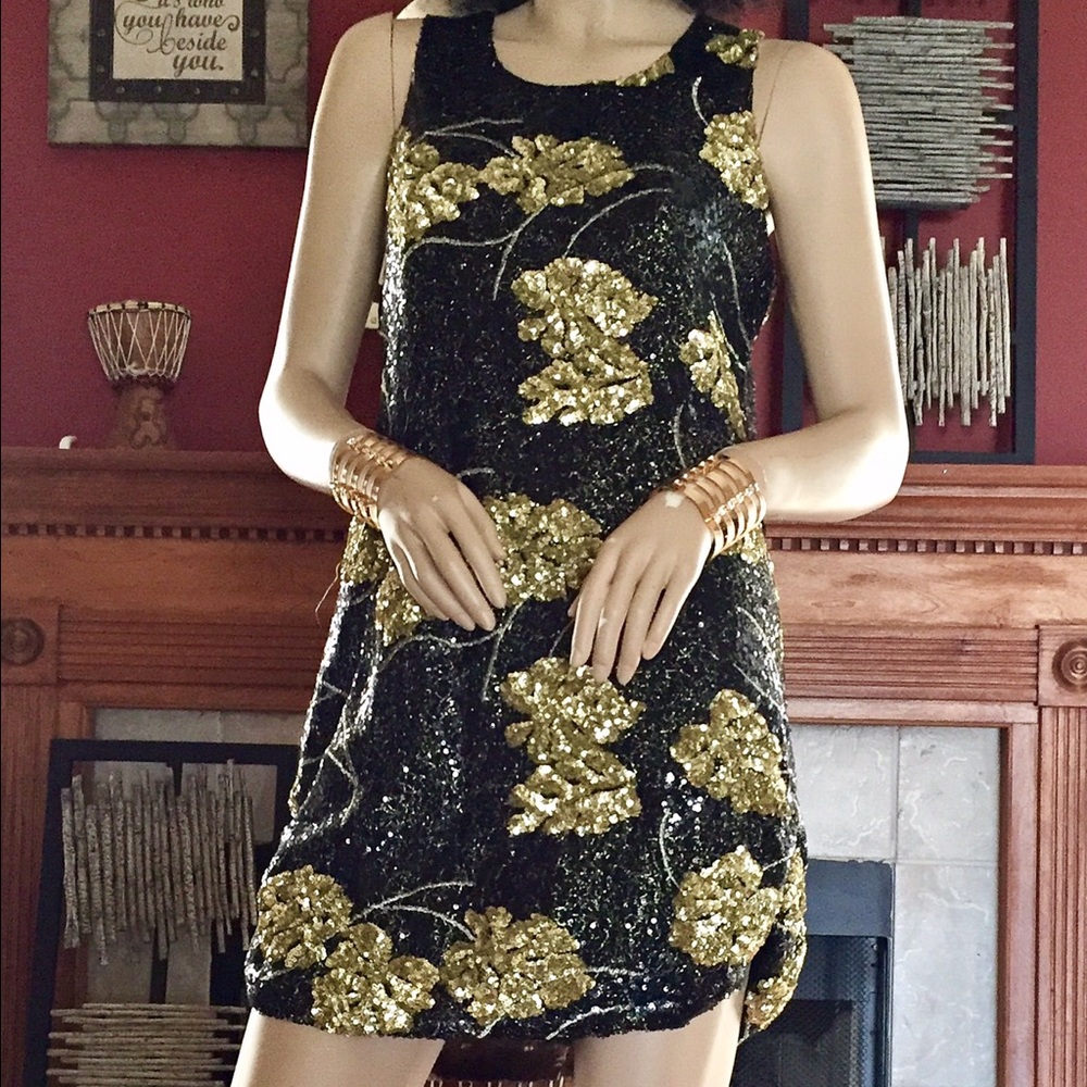 MM COUTURE COCKTAIL DRESS