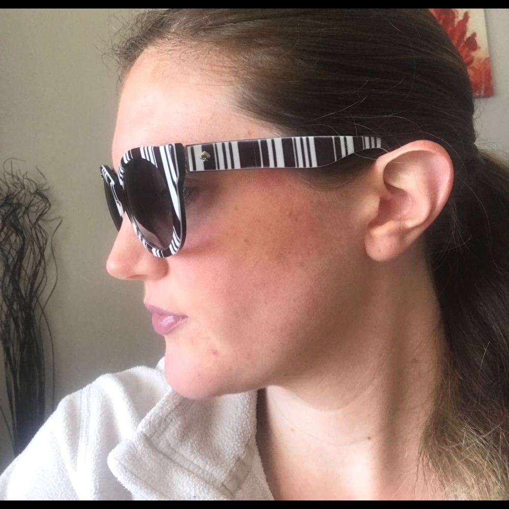 New Kate ♠️ sunglasses - Picture 3 of 6