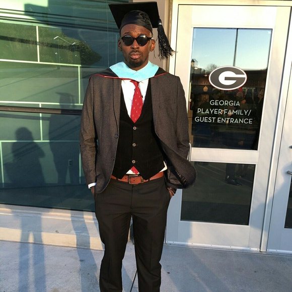 Meet your Posher, Tolu - Picture 1 of 1