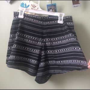 Tribal print black and white flowy shorts