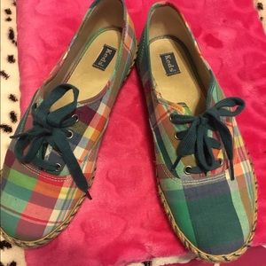 KEDS!