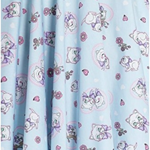 In search of light pink sweater - Picture 1 of 1