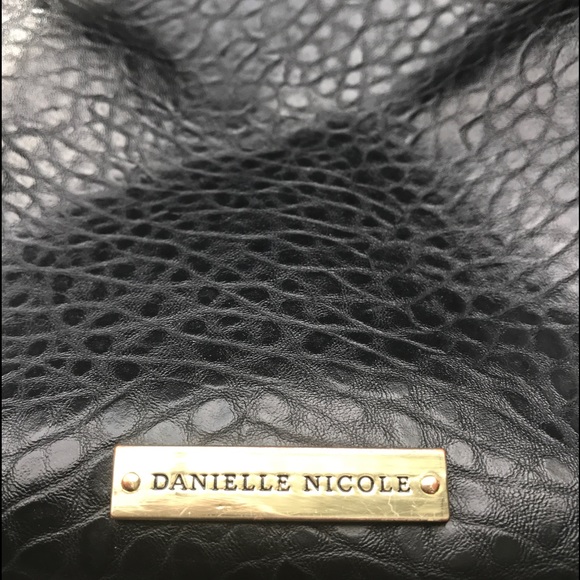 DANIELLE NICOLE pebble vegan leather handbag! - Picture 7 of 7