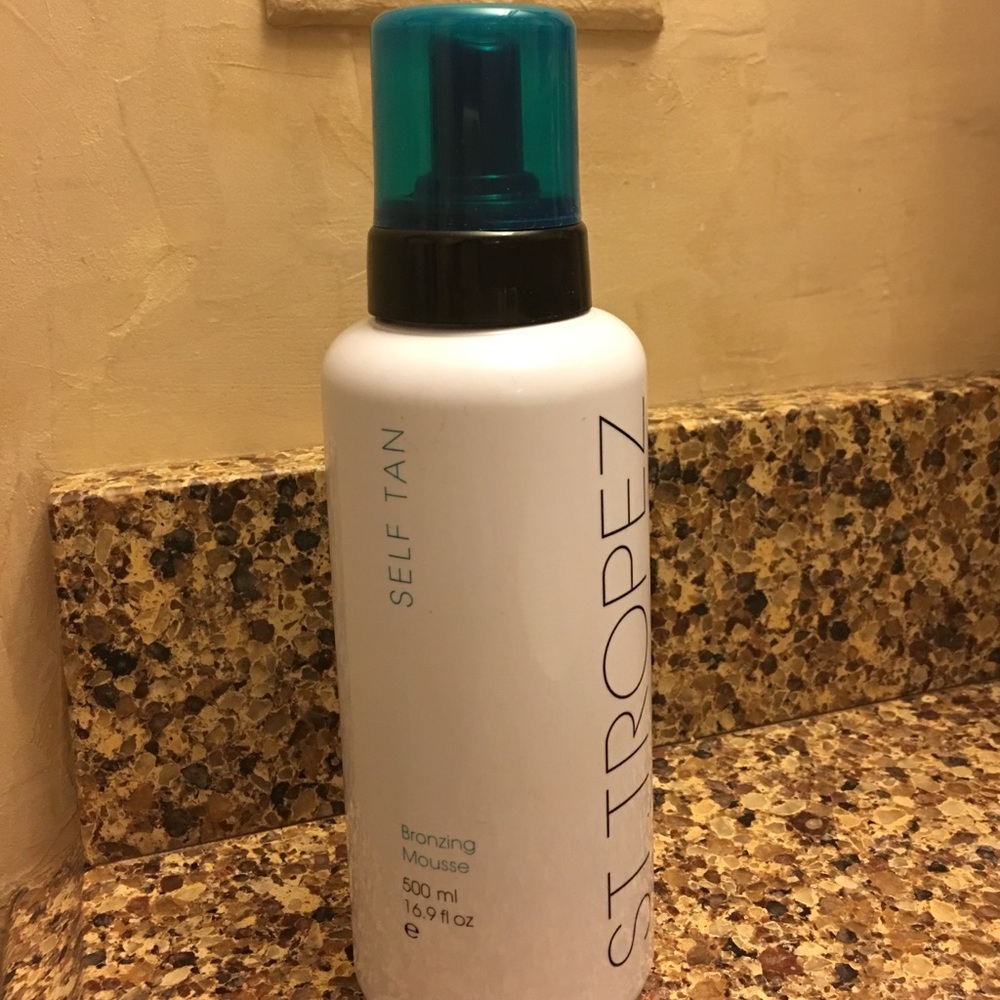 16.9 oz St. Tropez Self Fan Bronzing Mousse