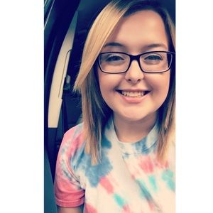 Meet your posher, Bethany!