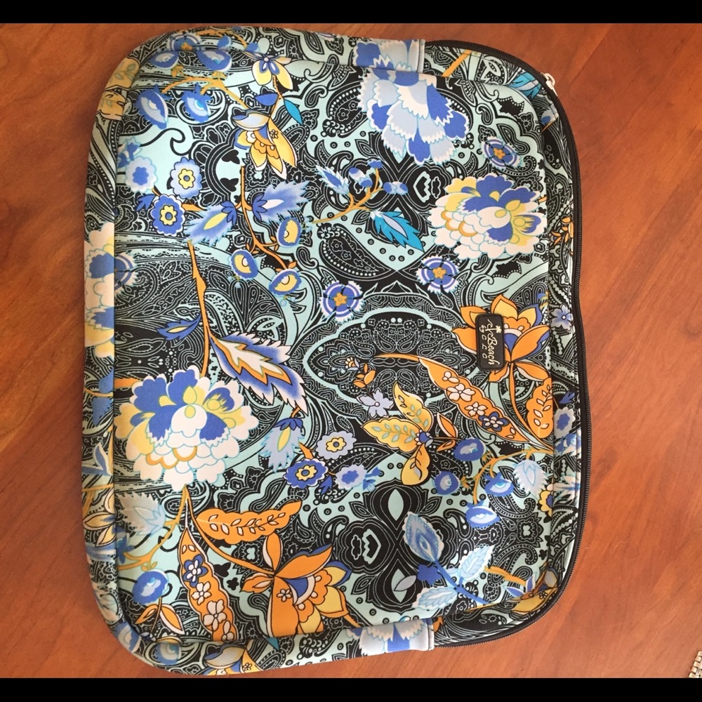 Computer case