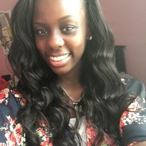 Meet your Posher, Danielle