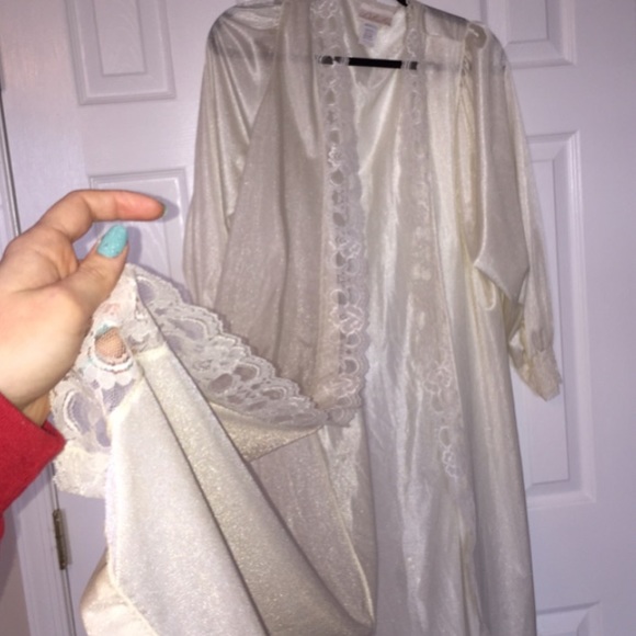 Silk Robe w/ Lace Lining - Picture 1 of 4