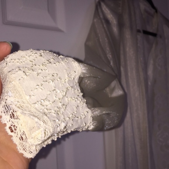 Silk Robe w/ Lace Lining - Picture 2 of 4
