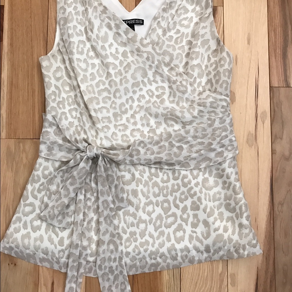 Express sleeveless top XS