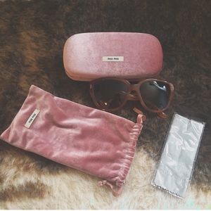 Miu Miu Oversized Cat-eye Style Sunglasses