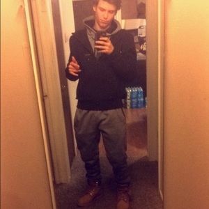 Meet your Posher, Sam